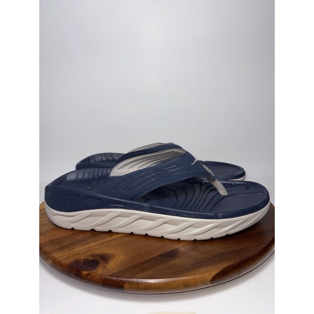 Hoka One One Ora Recovery Flip Flop Sandals Men's 9 Gray Navy Blue Thong Slides